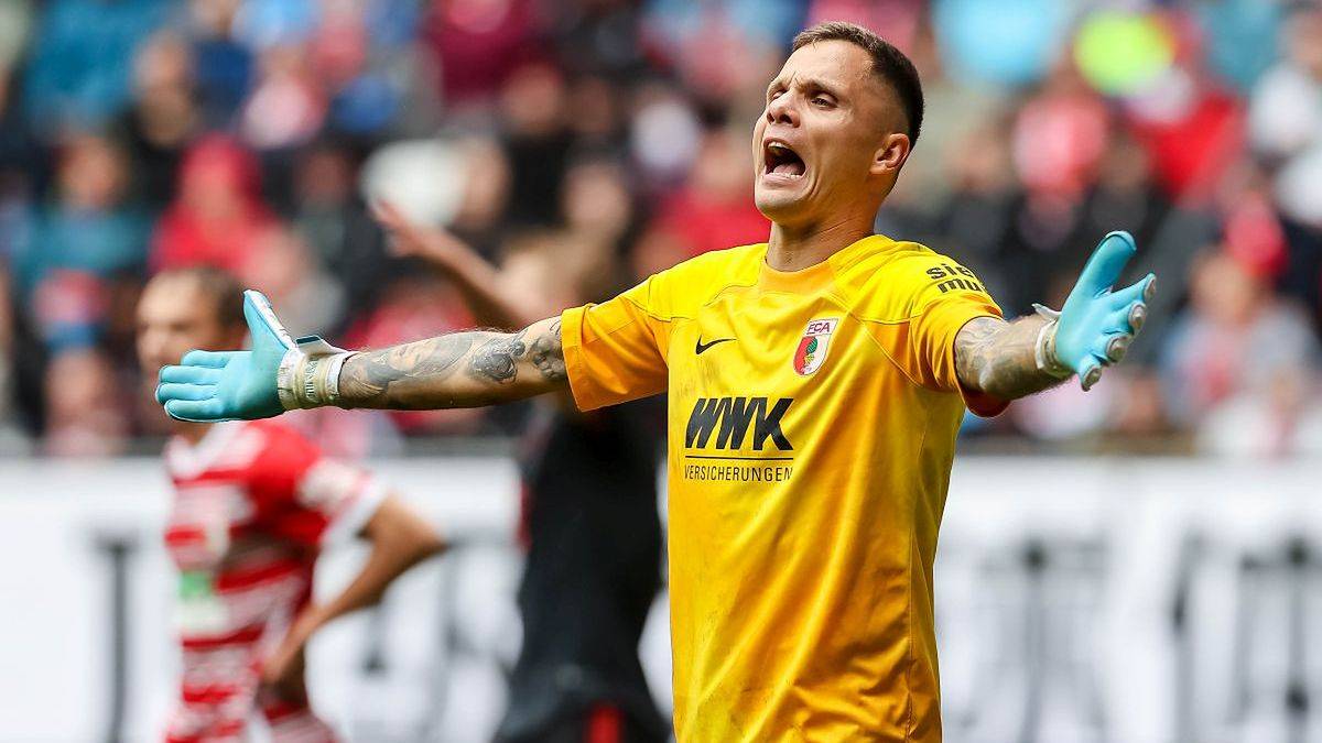 爱游戏活动-包含赛前德国杯焦点战，北京国安更衣室发声，赛场秩序良好，训练强度明显提升的词条