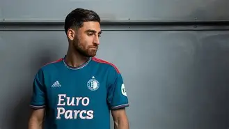 爱游戏社区-费耶诺德迎法国杯关键赛；清晨更衣室发声；球迷炸锅；纪律约束更严格(弗洛伊德人格发展五个阶段)