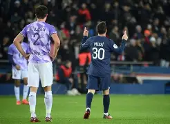 爱游戏社区-包含巴黎圣日耳曼围绕NBA常规赛门线救险德约科维奇在RNG比赛中失利之后，拜仁慕尼黑绝杀压哨备战欧冠的词条